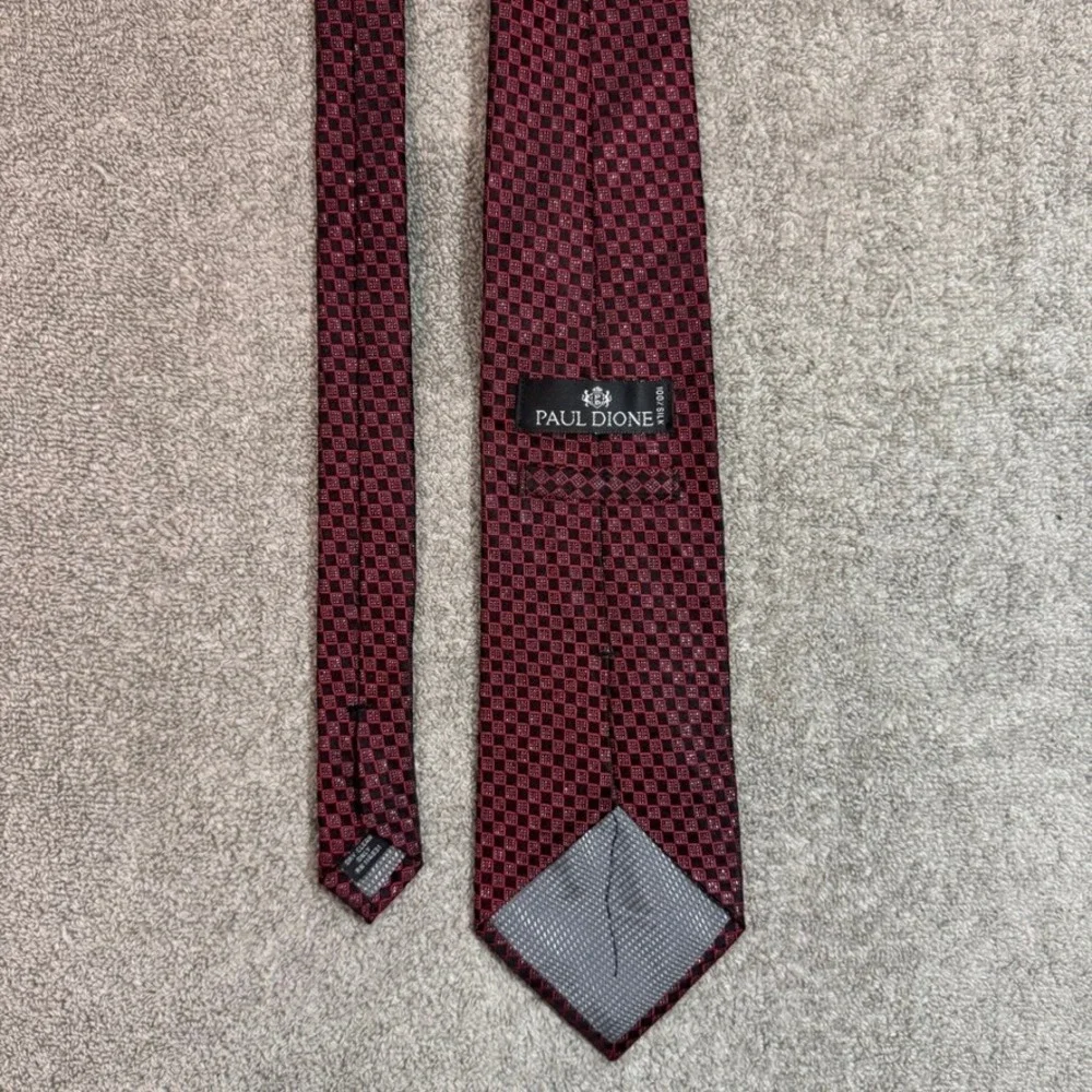 Paul Dione Mens Silk Necktie Red Black Geometric Square Pattern Classic Tie